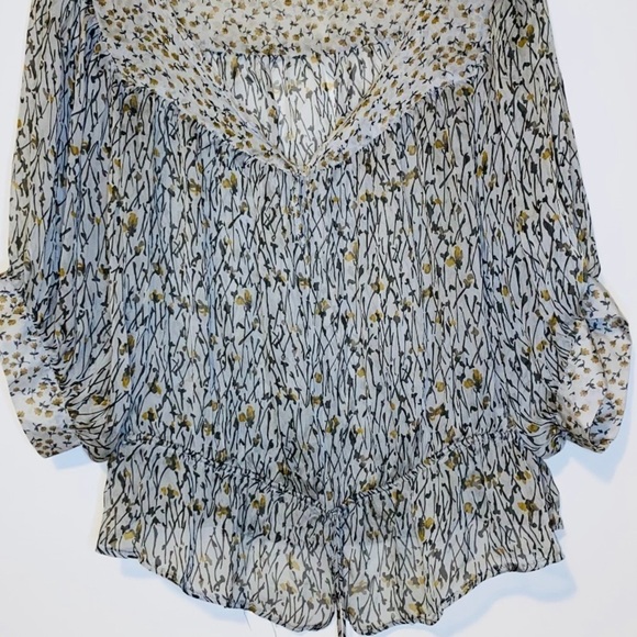 NWOT Zara Sage Floral Boho 100% Silk Sheer 3/4 Cuffed Sleeve Top Size M - Picture 11 of 11